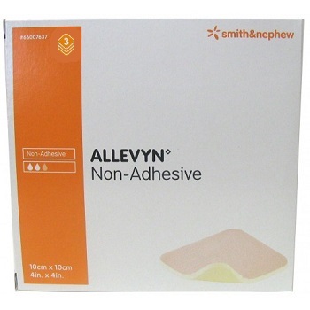 MEDICAZIONE IDROCELLULARE STERILE ALTAMENTE ASSORBENTE NON ADESIVA IN SCHIUMA DI POLIURETANO 10X10CM 3 PEZZI - farmasorriso.com