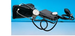 SFIGMOMANOMETRO ANEROIDE AD ALTA PRECISIONE CON FONENDOSCOPIO  BRACCIALE CON CHIUSURA IN VELCRO  CUSCINETTO IN GOMMA  SOFFIERIA COMPLETA DI VALVOLA - farmasorriso.com