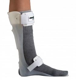 GIBAUD ORTHO AFO - TUTORE PER PIEDE CIONDOLANTE DESTRO 03 - farmasorriso.com